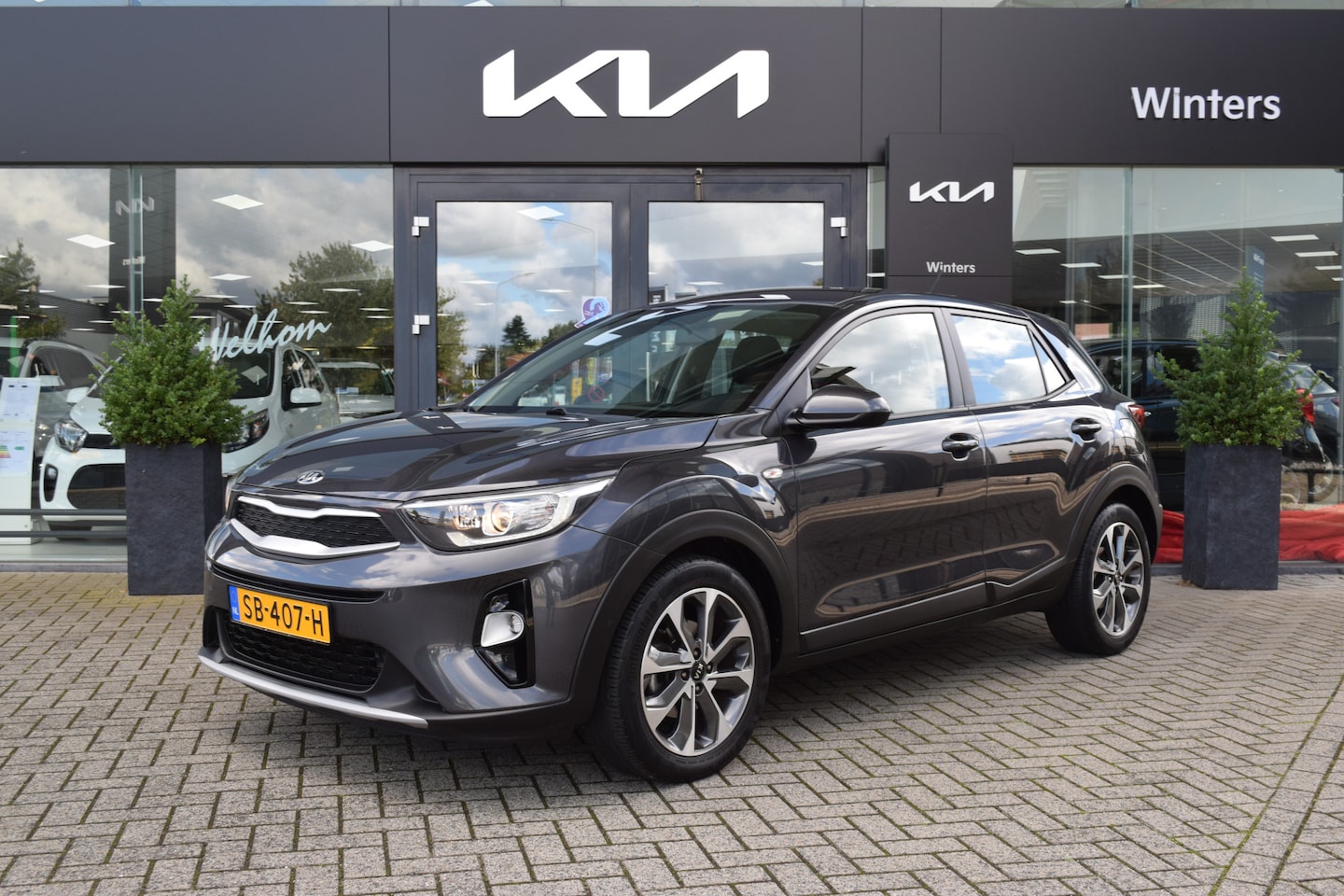 Kia Stonic - 1.0 T-GDi/120pk ComfortPlusLine Airco Cr.Control 6-bak Navi+Camera BT+USB 17"LMV PDC 7jr.G - AutoWereld.nl