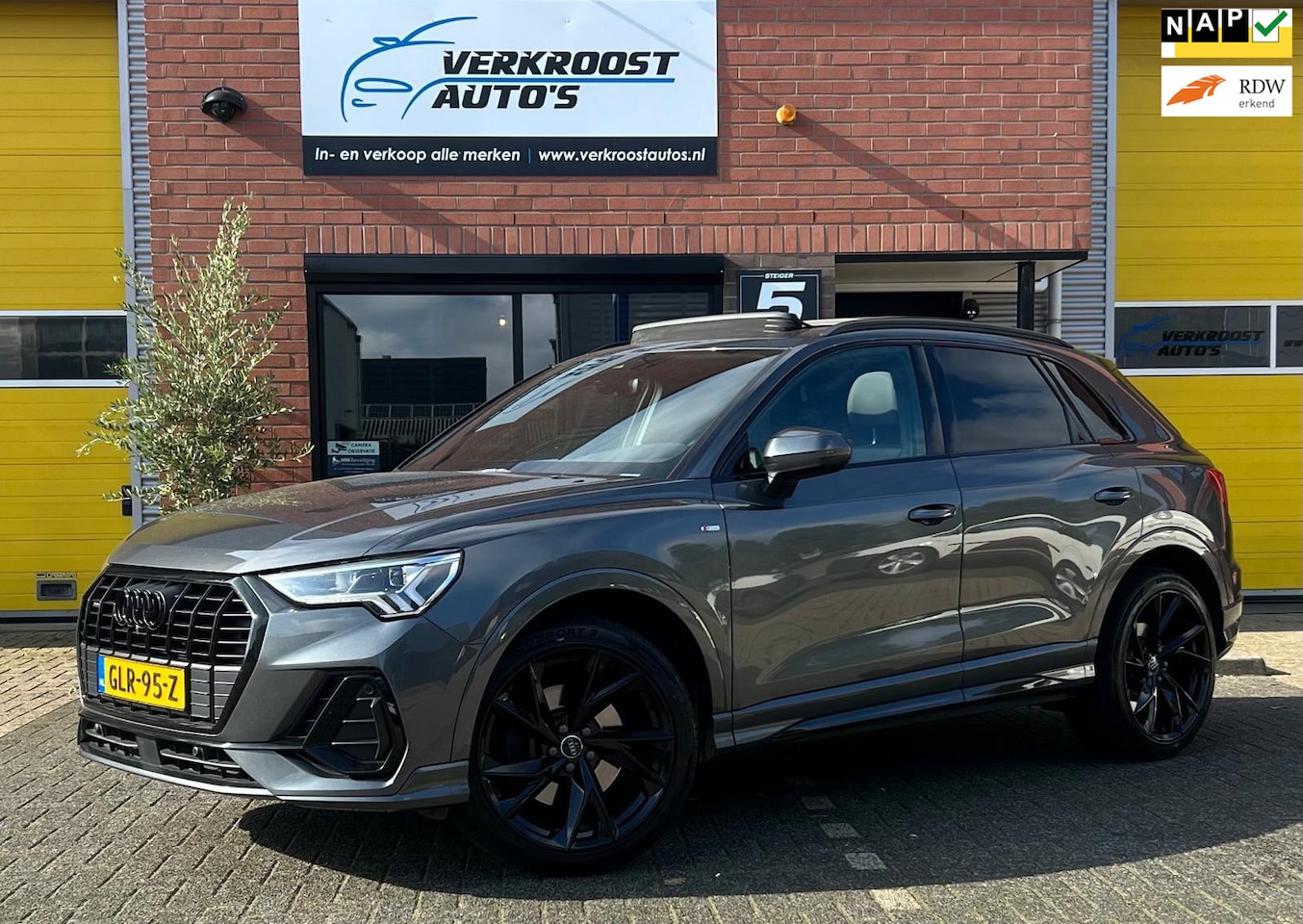 Audi Q3 - 40 TFSI quattro S Line edition one. pano. 360 camera. CarPlay - AutoWereld.nl