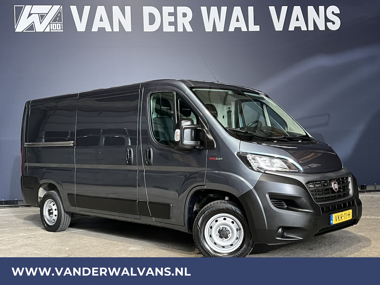 Fiat Ducato - 2.3 MultiJet 120pk L2H1 inrichting Euro6 Airco | Navigatie | Camera | Trekhaak Cruisecontr - AutoWereld.nl