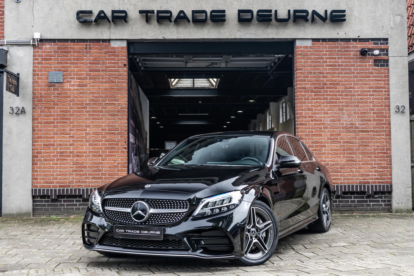 Mercedes-Benz C-klasse - 300d AMG Line CAMERA / NAVI / LED - AutoWereld.nl