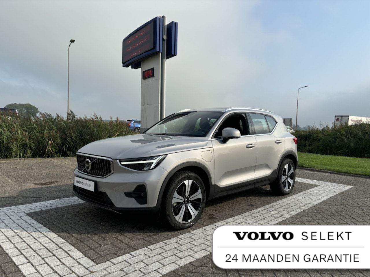 Volvo XC40 - T5 Plug-in Hybrid Full Options Bright Trekhaak Automaat - AutoWereld.nl