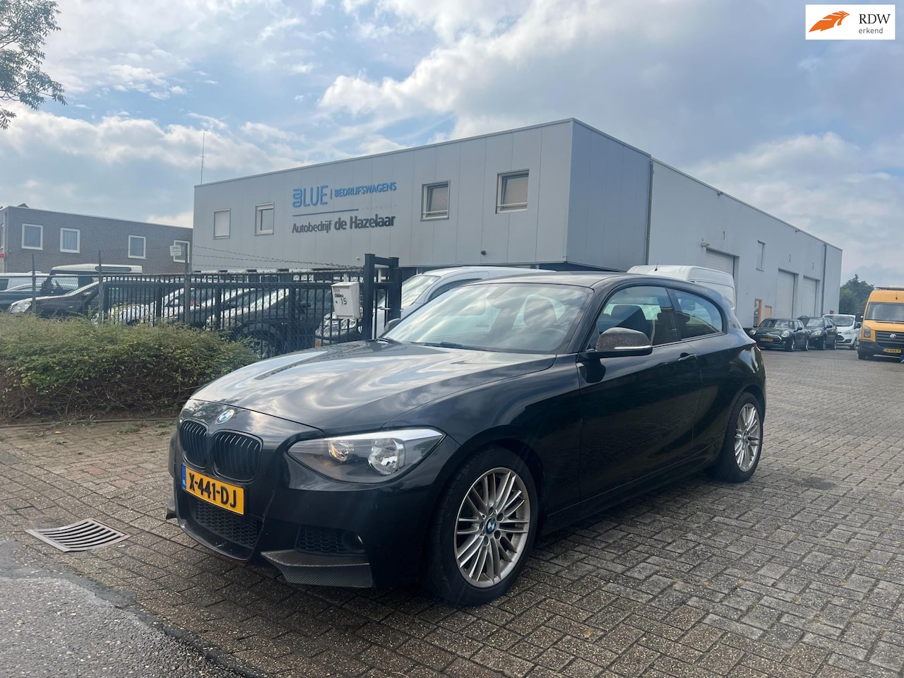 BMW 1-serie - 116i Business+ | M-Sport Sportstoelen alcantara | - AutoWereld.nl