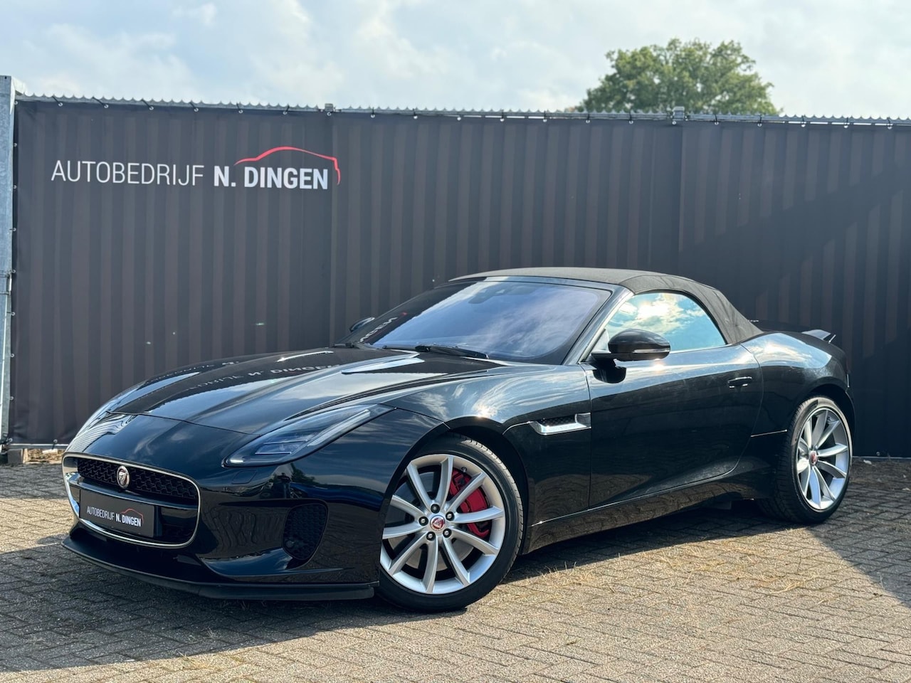 Jaguar F-type - 2.0T R-Dynamic Cabriolet - AutoWereld.nl