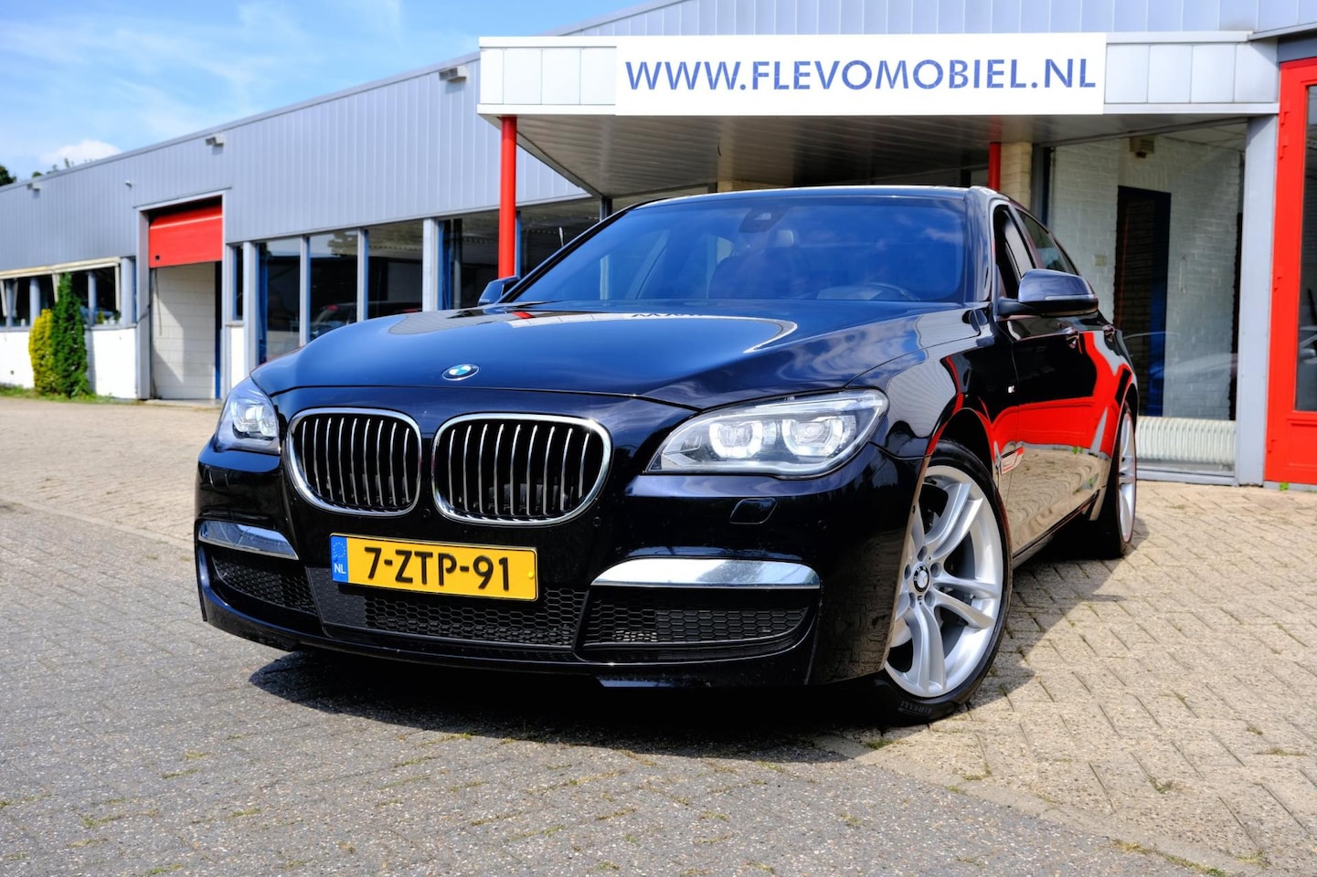 BMW 7-serie - 740d xDrive High Executive Aut.Pano|HUD|LED|Leder|M-Pakket|HarmanKardon|Full Option! - AutoWereld.nl