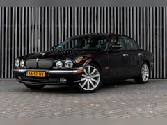 Jaguar XJ - XJ8 4.2 V8 298pk Executive YOUNGTIMER |Schuifdak|Leder|Navi|19''|Xenon|