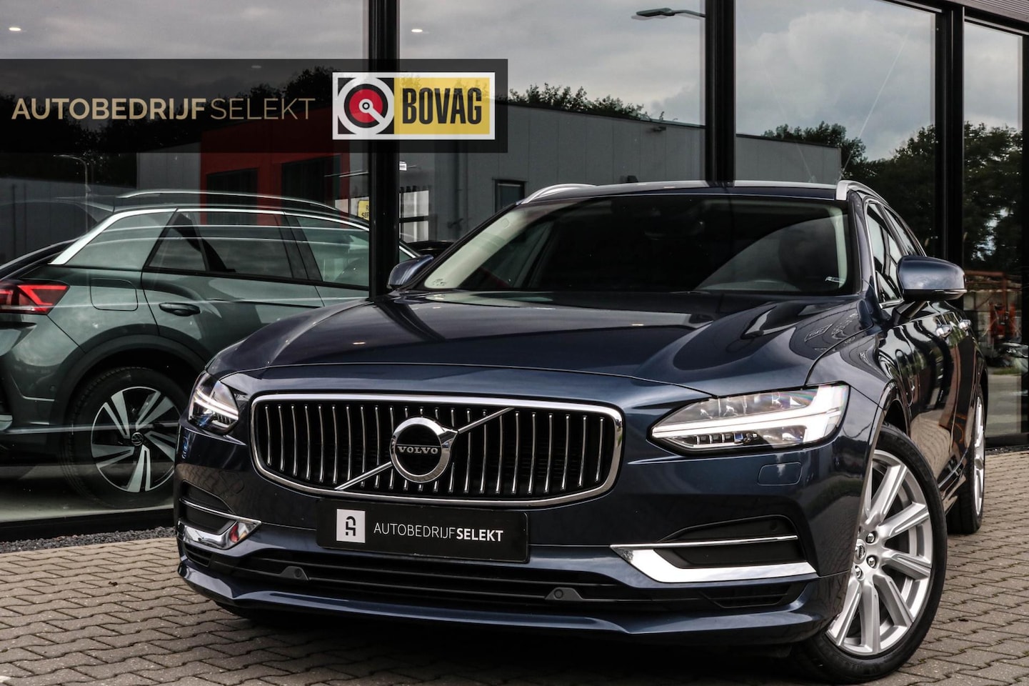 Volvo V90 - 2.0 T8 AWD Inscription - Trekhaak - Leer - AutoWereld.nl