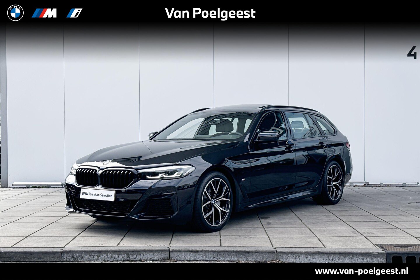 BMW 5-serie Touring - 520i M-Sport Glazen Schuifdak / Electrische Zwenkhaak / Comfort Stoelen / Hifi / 19 Inch - AutoWereld.nl