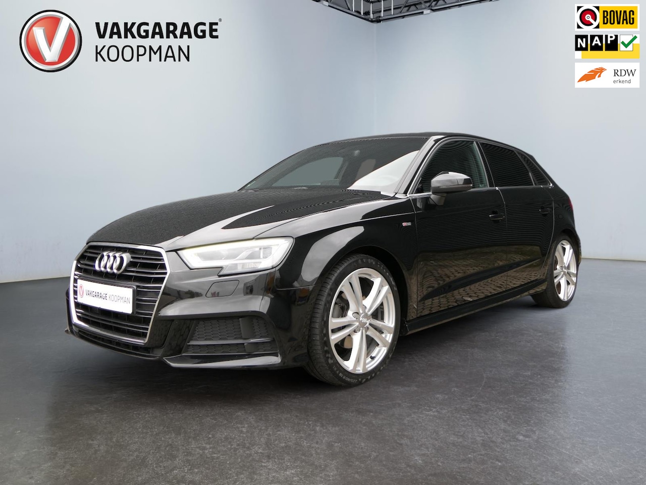 Audi A3 Sportback - 1.5 TFSI CoD Sport 3x S Line Edition Automaat/Trekhaak/Navi/Cruise. - AutoWereld.nl