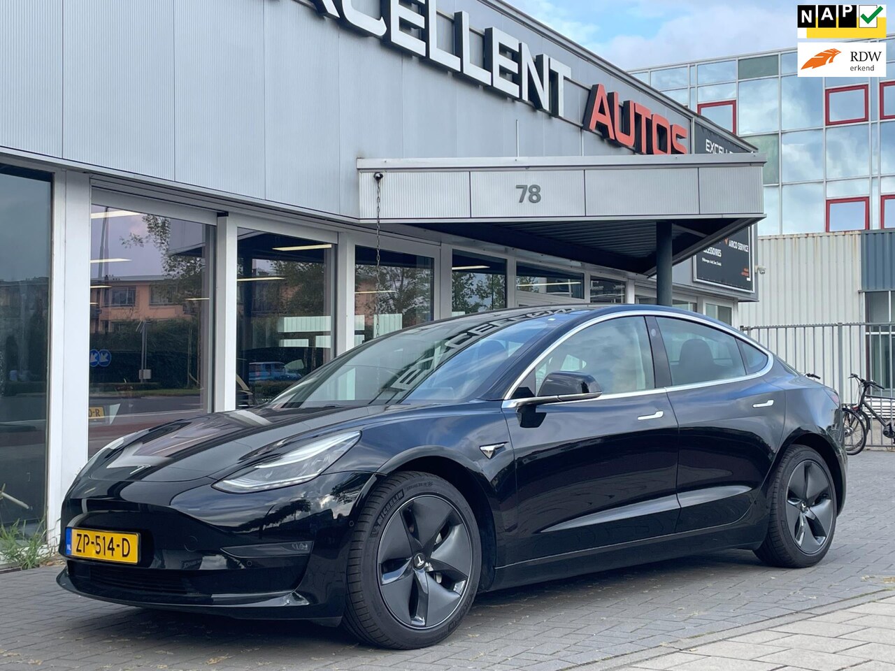 Tesla Model 3 - Long Range RWD Long Range AWD 75 kWh | Autopilot - AutoWereld.nl