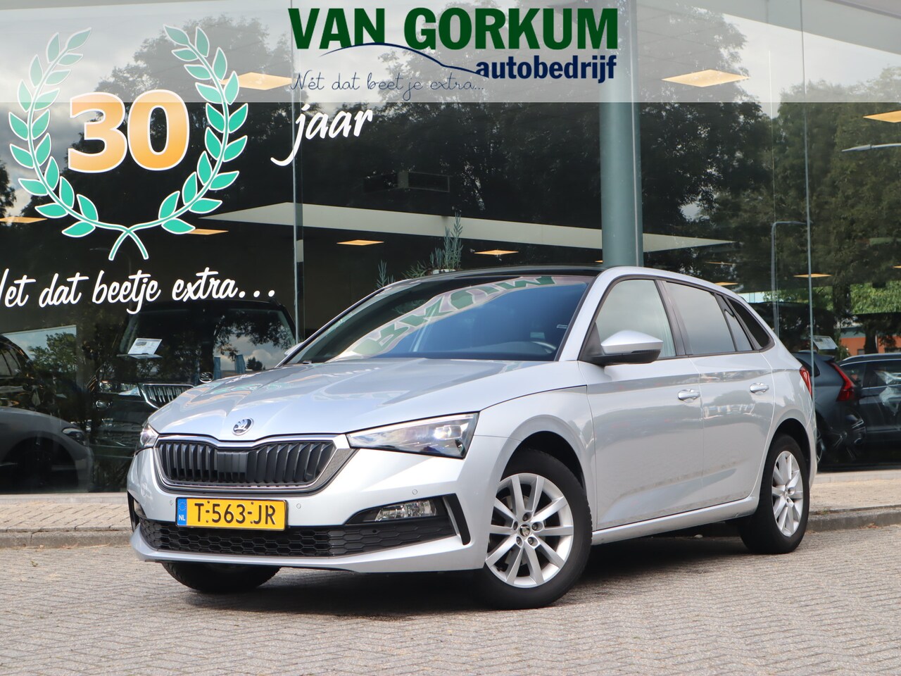 Skoda Scala - 1.0 TSI Business Edition / Panoramadak - AutoWereld.nl