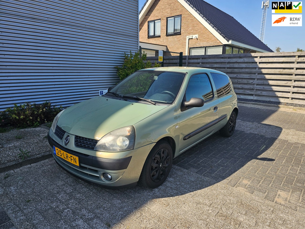 Renault Clio - 1.2-16V Dynamique 3-deurs Airco Bj:2003 NAP! - AutoWereld.nl