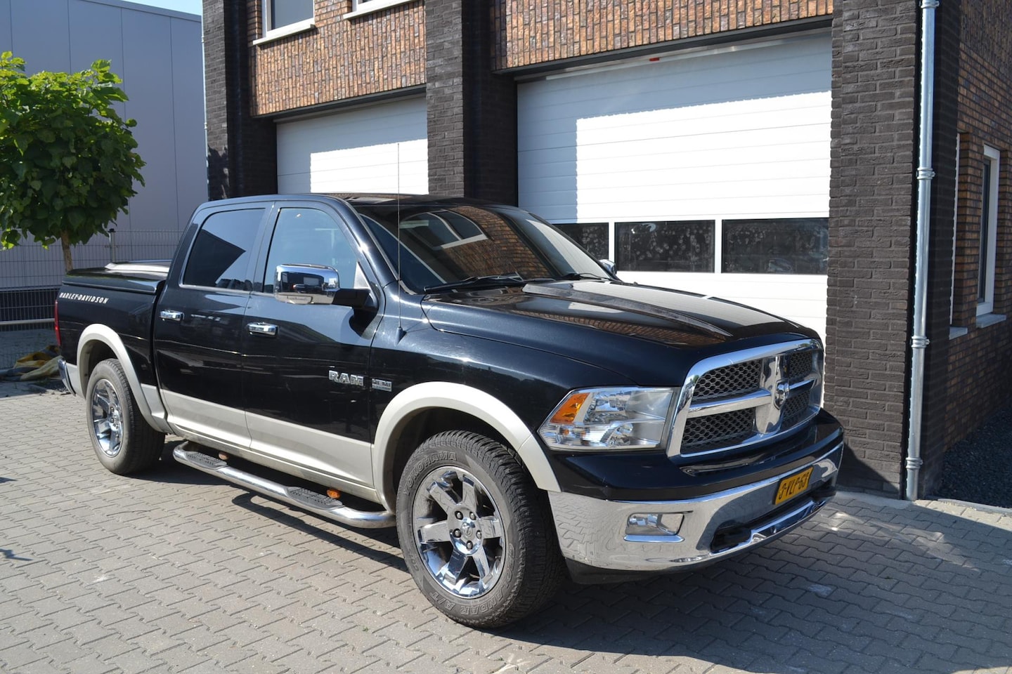 Dodge Ram 1500 - 5.7 V8 Crew Cab 5'7 5.7 V8 Crew Cab 5'7 - AutoWereld.nl