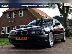 BMW 5-serie - 525d Lifestyle Edition Aut. | Slechts 210.000KM | Facelift | Xenon | Leder | Keurige Staat