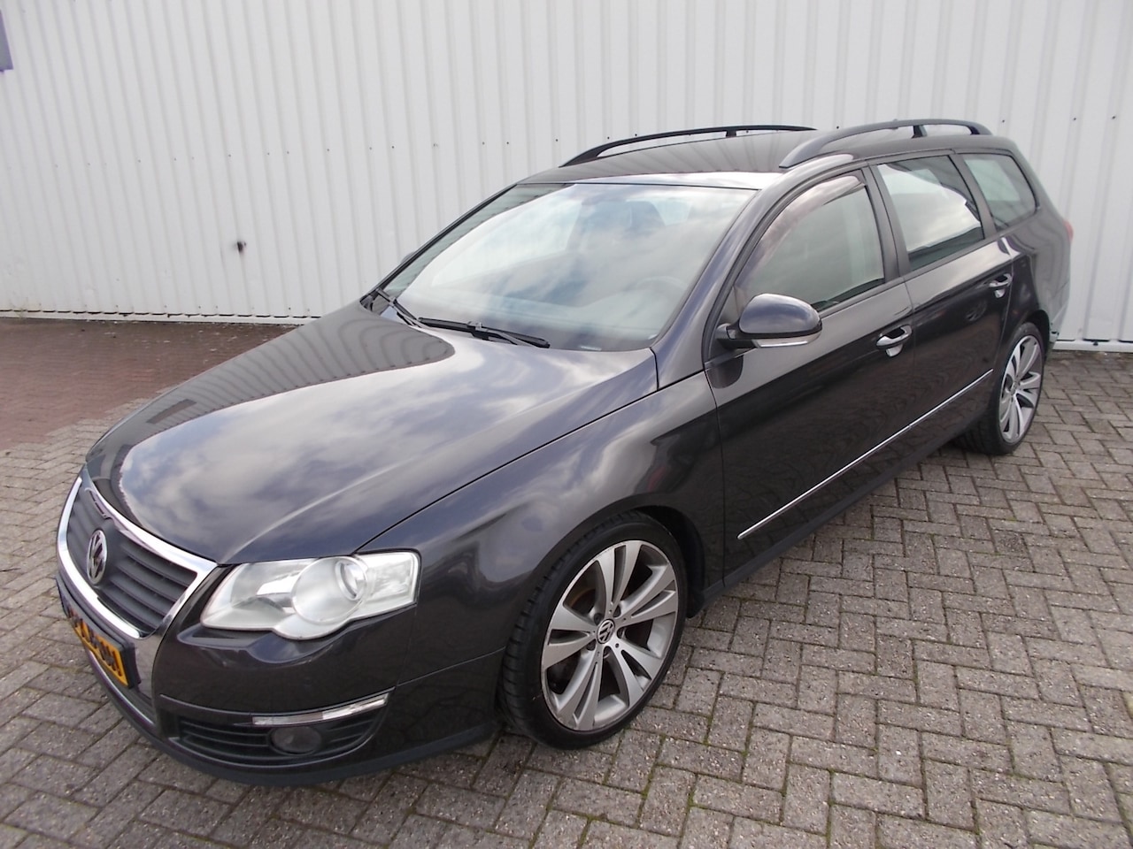 Volkswagen Passat Variant - 2.0 FSI Sportline Business 2.0 FSI Sportline Business ( APK 12-05-2025 ) - AutoWereld.nl