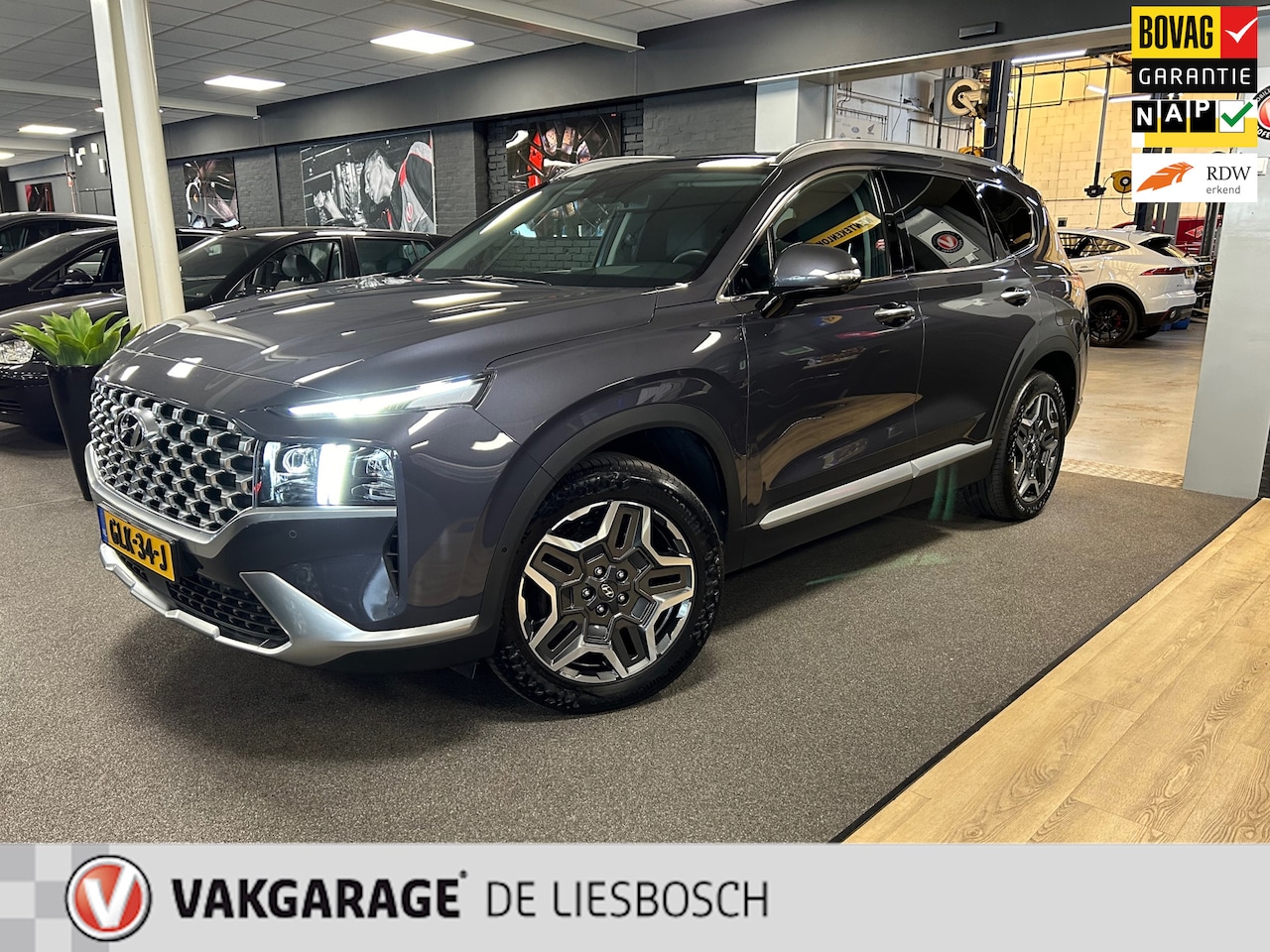 Hyundai Santa Fe - 1.6 T-GDI PHEV Premium Sky / Panorama-dak / trekhaak / 360 camera - AutoWereld.nl