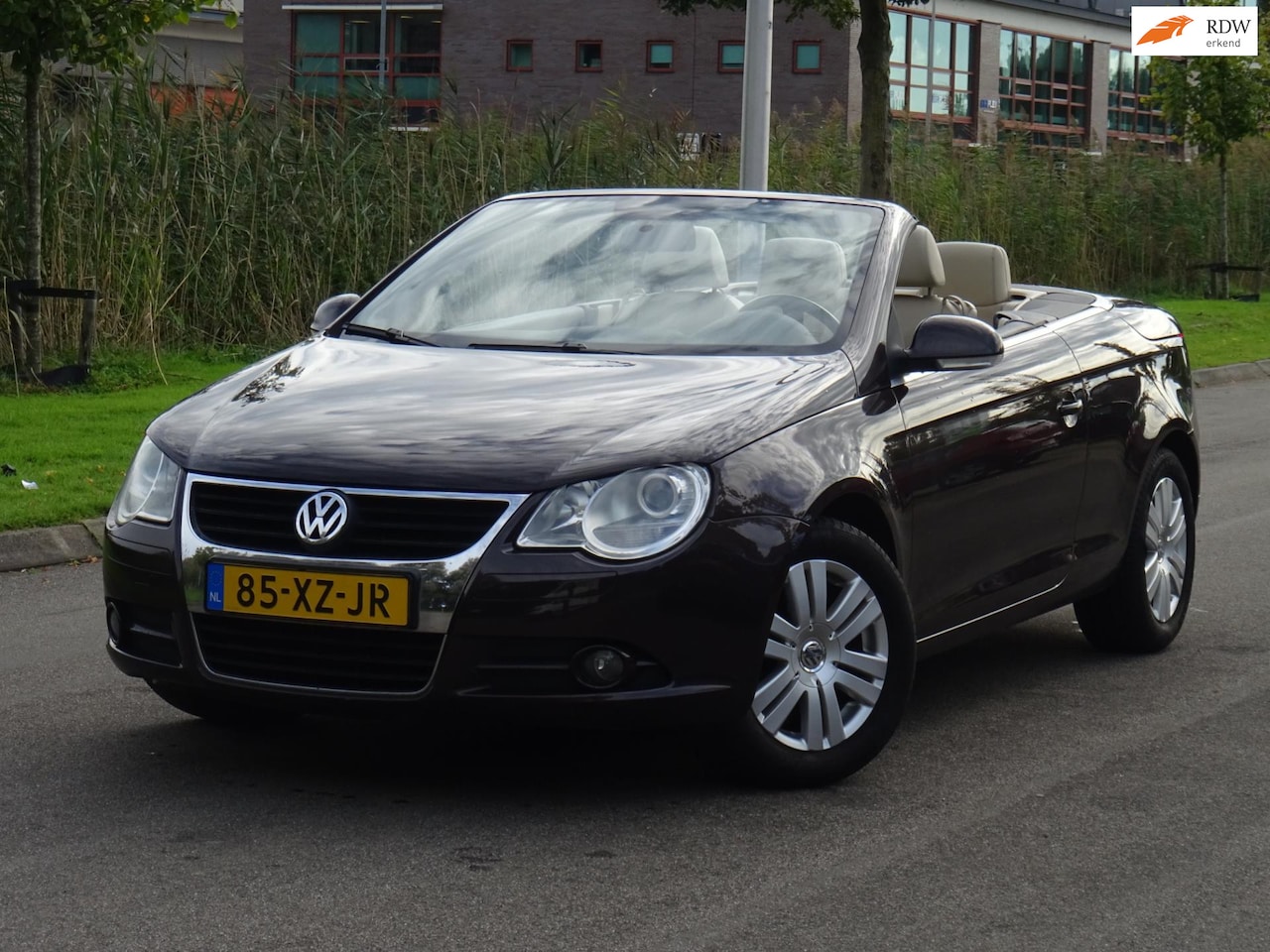 Volkswagen Eos - 2.0-16 FSI CABRIO BJ2007 93DKM NAP/AIRCO/LEER - AutoWereld.nl