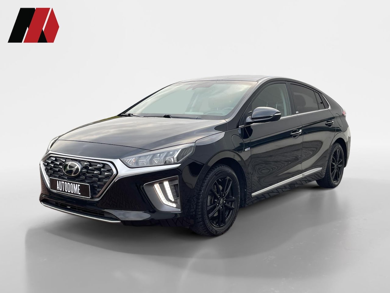 Hyundai IONIQ - 1.6 GDi PHEV Premium | LED | Camera | ACC - AutoWereld.nl