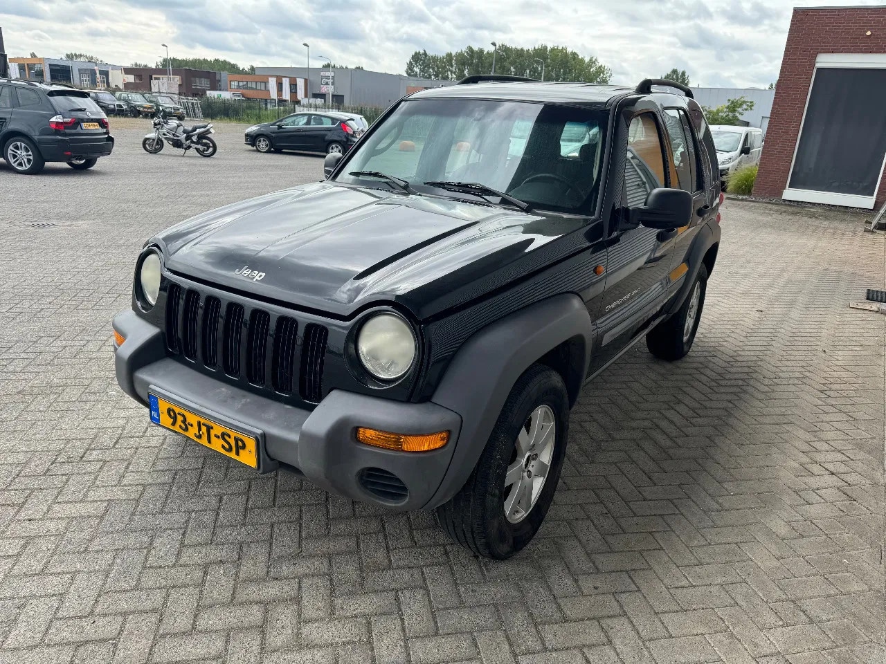 Jeep Cherokee - 2.4i Sport Plus 2.4i Sport Plus - AutoWereld.nl