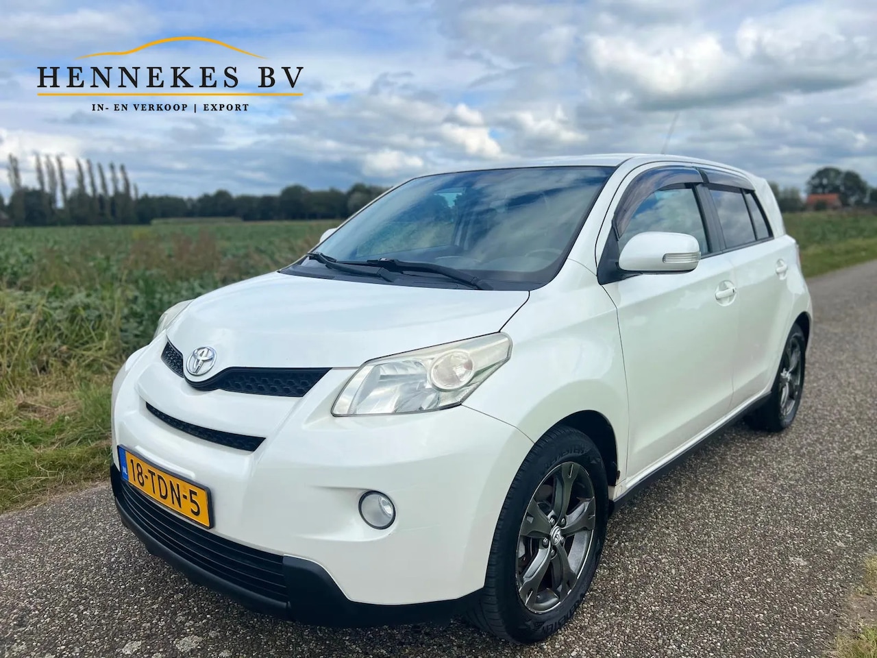 Toyota Urban Cruiser - 1.3 VVT-i Dynamic Pearl 1.3 VVT-i Dynamic Pearl - AutoWereld.nl