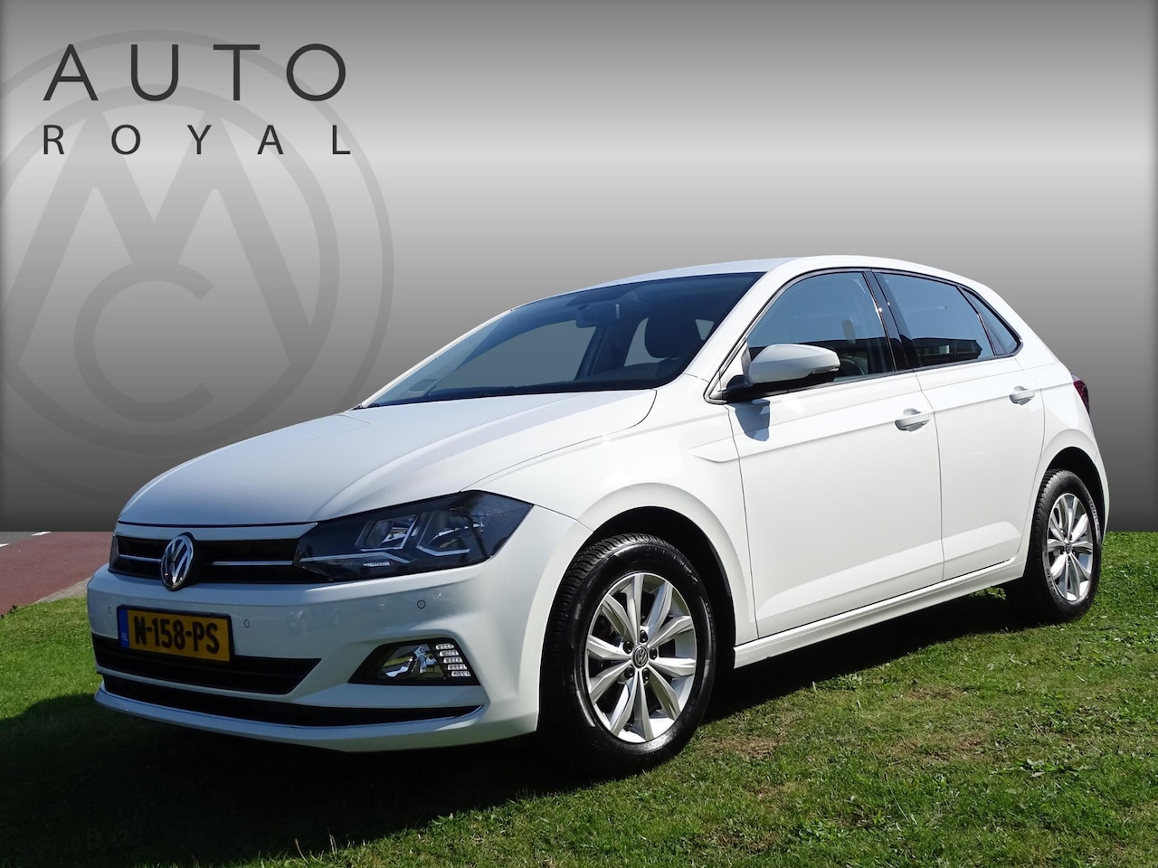 Volkswagen Polo - 1.0 TSI Highline Automaat, F1-Flippers, Multimedia, Stoelverwarming, SportInterieur, Airco - AutoWereld.nl