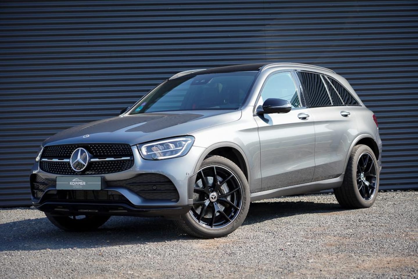 Mercedes-Benz GLC-klasse - 300 4MATIC Premium Plus / AMG Night / Pano - AutoWereld.nl