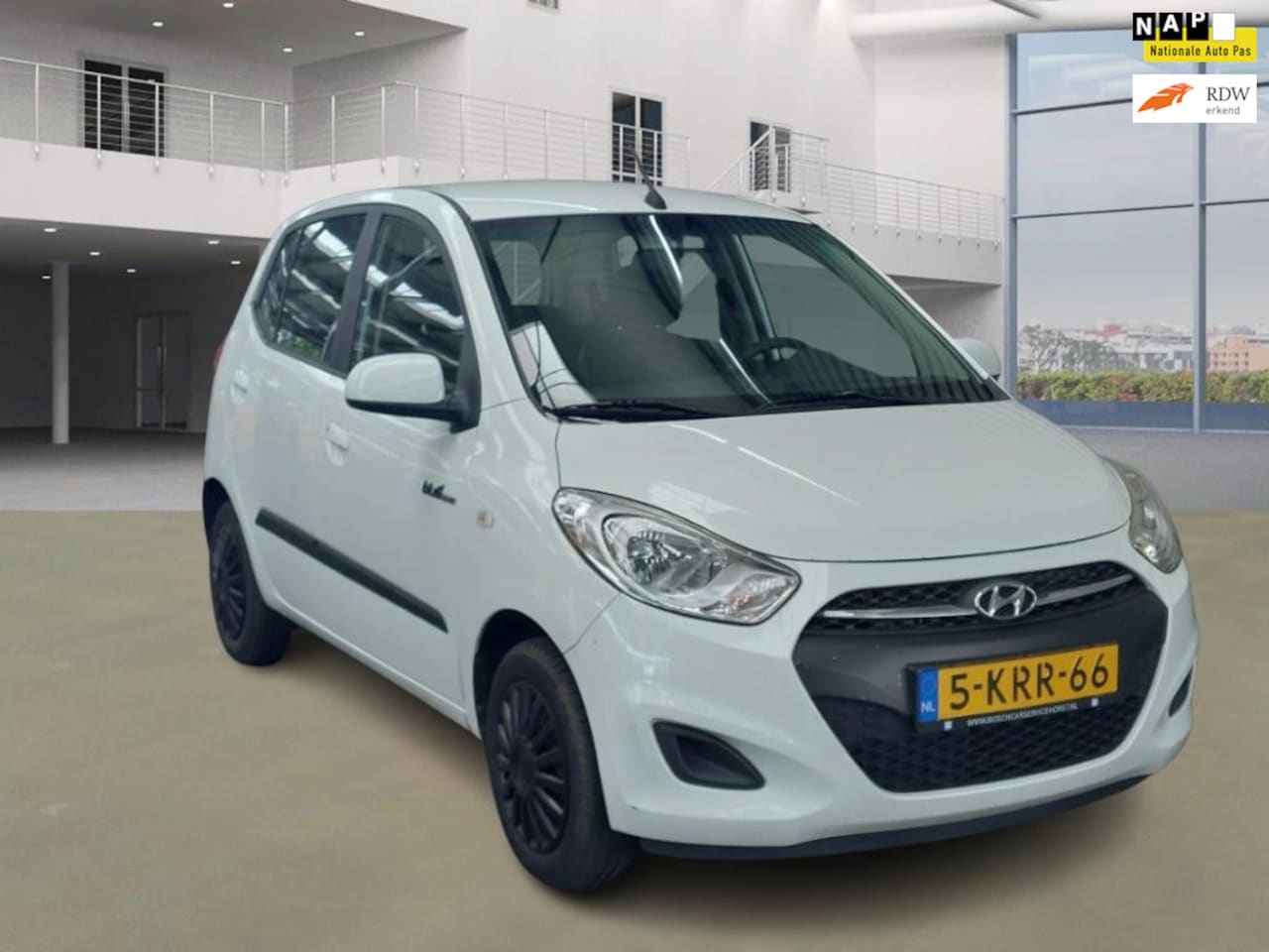 Hyundai i10 - 1.0 i-Drive Cool.airco .km nap .voor export - AutoWereld.nl