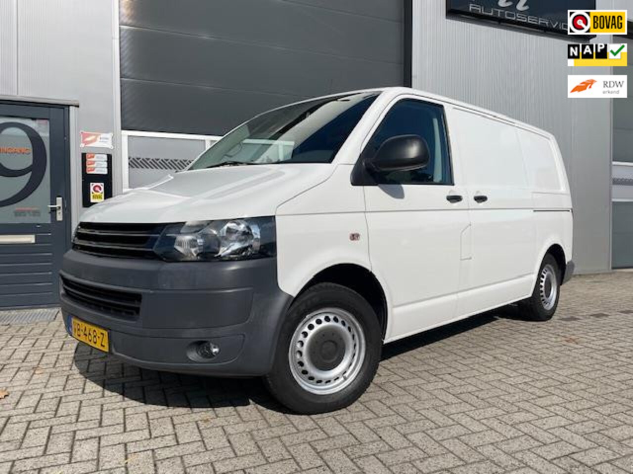 Volkswagen Transporter - 2.0 TDI L1H1 DC Comfortline | DSG | AIRCO | CRUISE | NAVI | GOED ONDERHOUDEN | |NAP - AutoWereld.nl