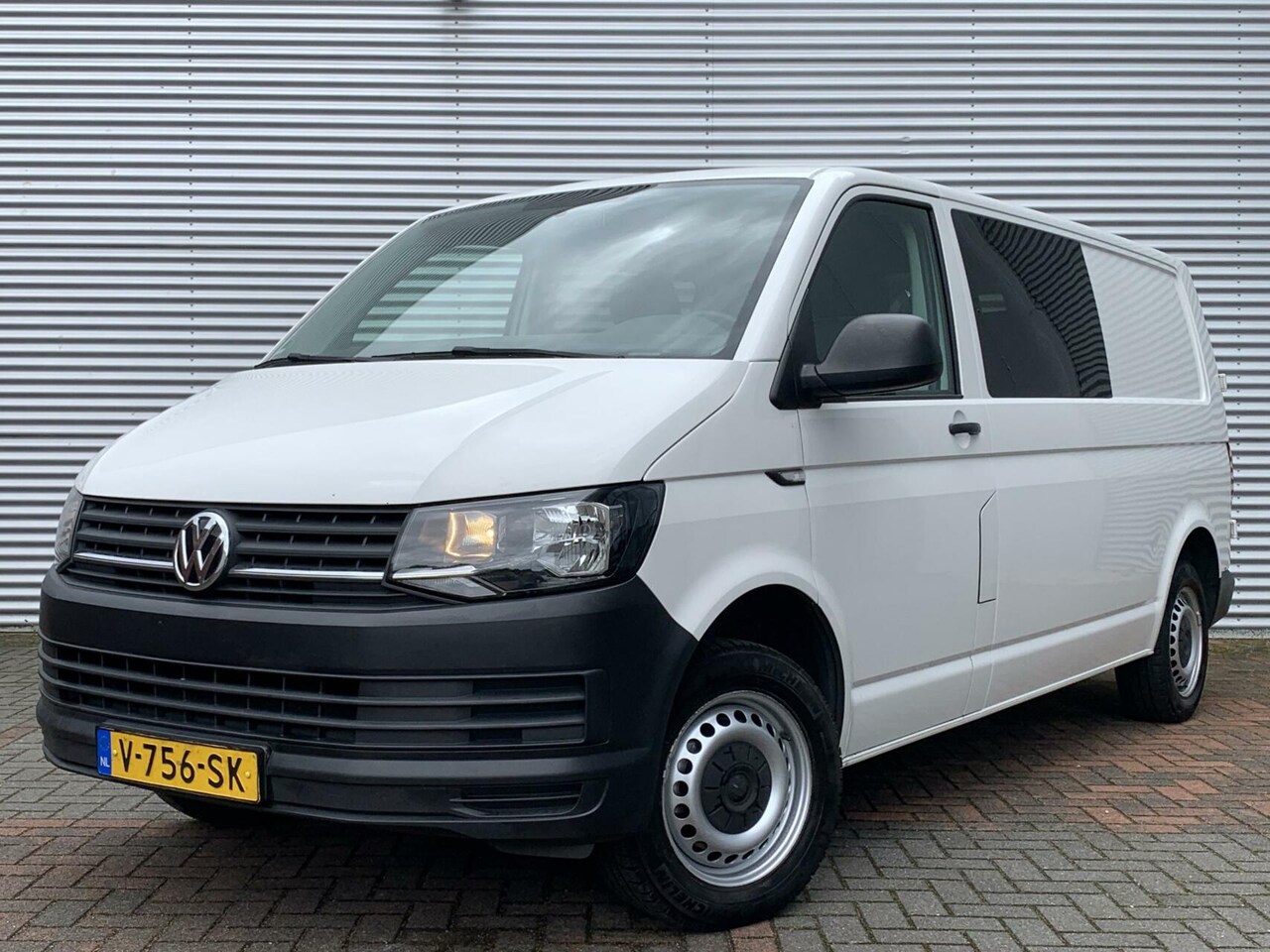 Volkswagen Transporter - 2.0 TDI Lang Dubbel Cabine Airco Navi Cruise Eerste eigenaar 2018 Dealer Onderhouden - AutoWereld.nl