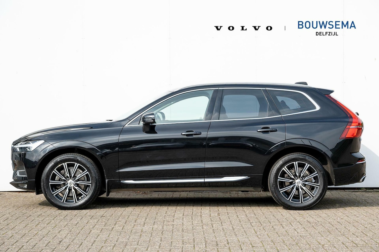 Volvo XC60 - B5 Inscription | Adaptive Cruise | Trekhaak - AutoWereld.nl