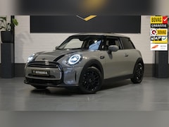 MINI Cooper - One 1.5 Camden Edition AUTOMAAT-CLIMA-CRUISE-LEDER-NAVIGATIE-PANORAMA-XENON