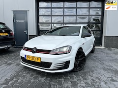 Volkswagen Golf - 2.0 TSI GTI Performance 350 PK+