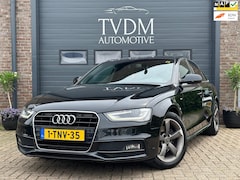 Audi A4 Limousine - 1.8 TFSIe Limited S-Line Navi, Climate, 200PK