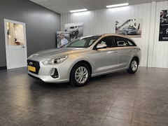 Hyundai i30 Wagon - 1.4 T-GDI Comfort Navigatie, Climate control. Trekhaak