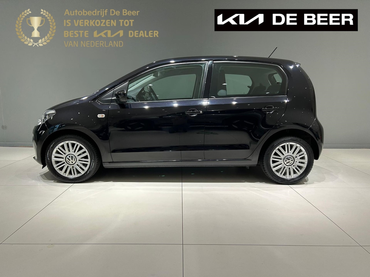 Volkswagen Up! - 1.0 60PK 5-Deurs Automaat Airco Navigatie NL-Auto 1e Eigenaar - AutoWereld.nl