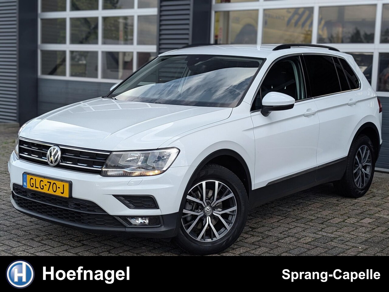 Volkswagen Tiguan - 1.5 TSI ACT Comfortline | Navi | CarPlay | Stoelverw. | - AutoWereld.nl