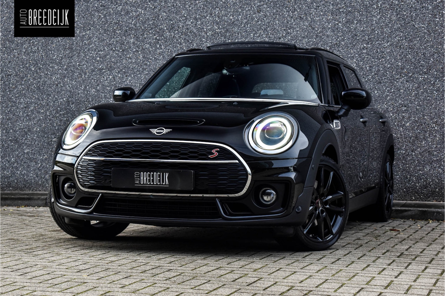 MINI Clubman - Mini 2.0 Cooper S F1 Aut. | JCW-Pakket | Navi | Panorama | Head-Up | H&K | Camera | 18"LM - AutoWereld.nl