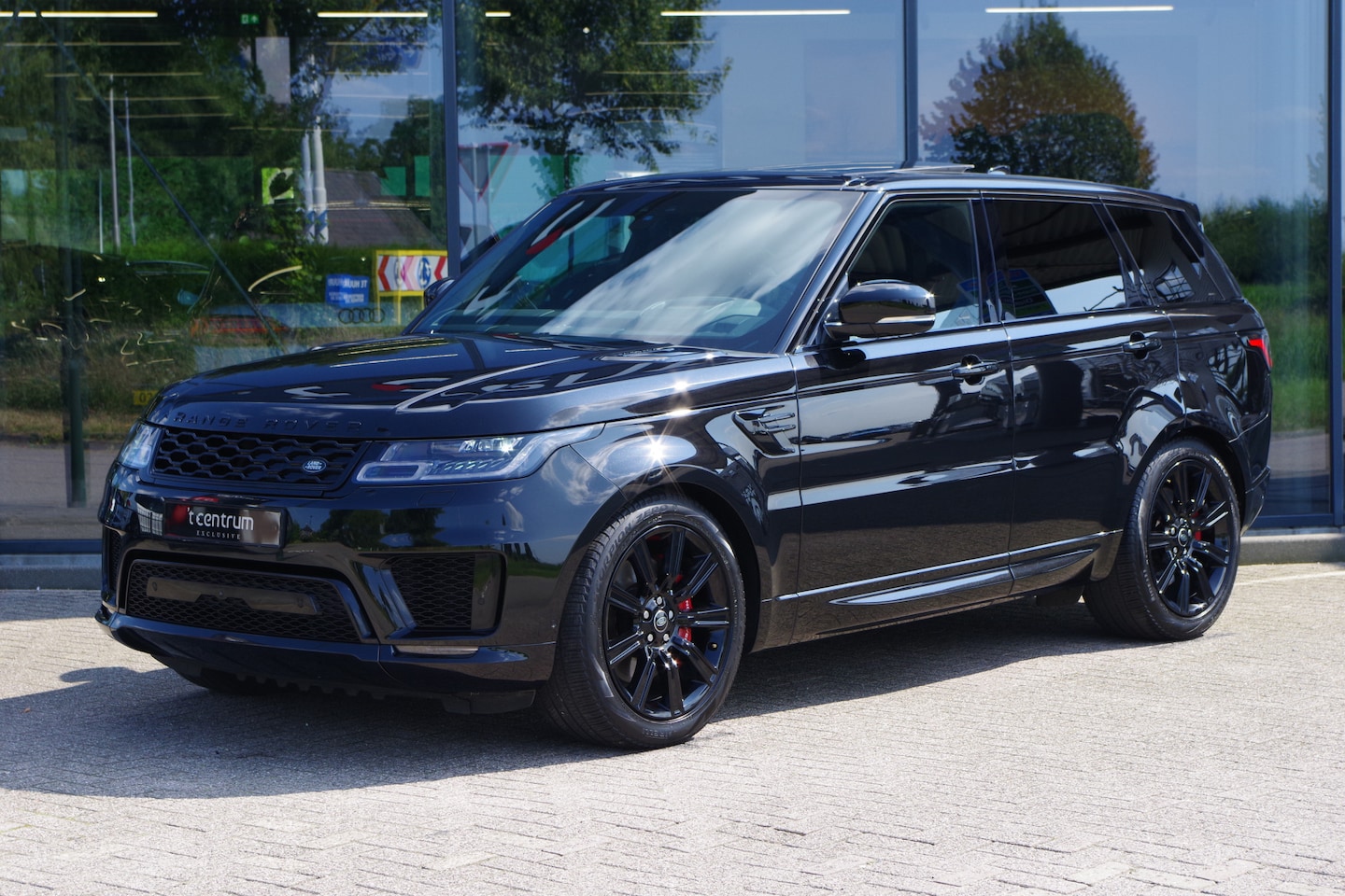 Land Rover Range Rover Sport - P400e HSE 404 PK Dynamic Stealth Plug-In Hybride, Panoramadak, Gekoelde & Verwarmde Stoele - AutoWereld.nl