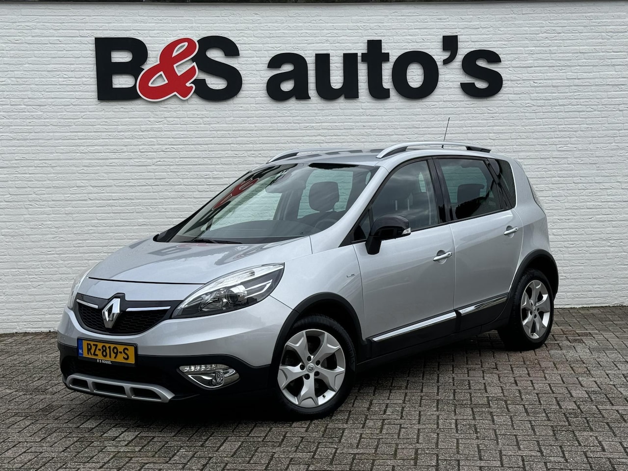 Renault Scénic Xmod - 1.2 TCe Bose Camera Pdc v+a Lane ass. Clima Cruise Leder alcantara - AutoWereld.nl