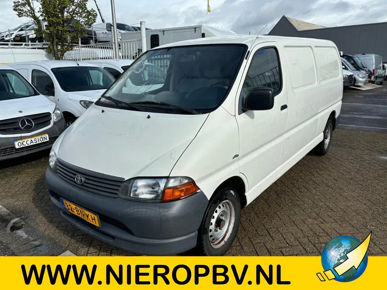 Toyota HiAce - 2.5 D4-D LONG WHEEL BASE AIRCO - AutoWereld.nl