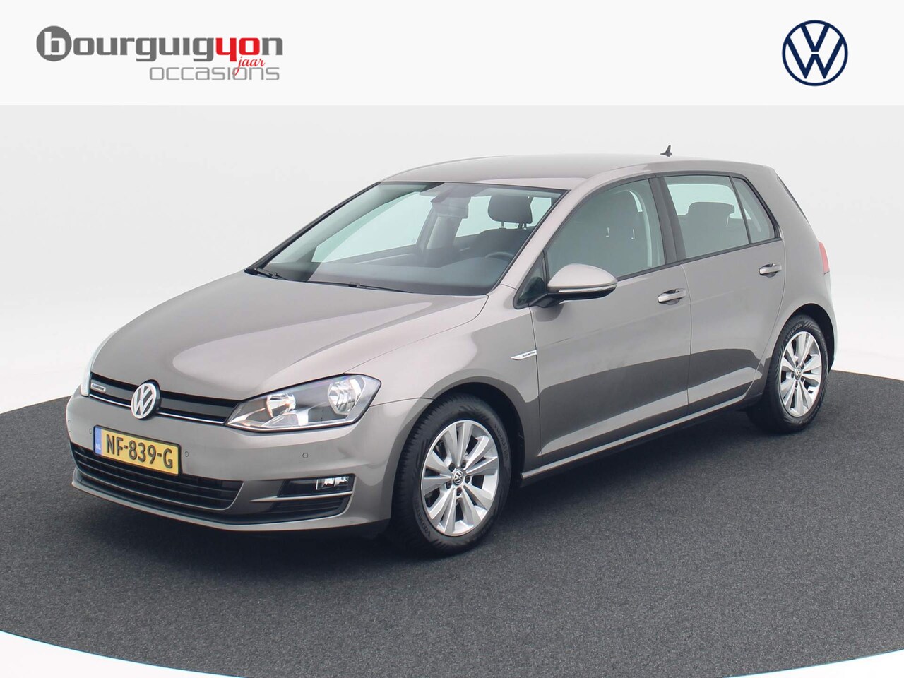 Volkswagen Golf - 1.0 TSi 115 Pk DSG Comfortline | Cruise Controle | 16 Inch | Parkeersensoren V+A | Trekhaa - AutoWereld.nl