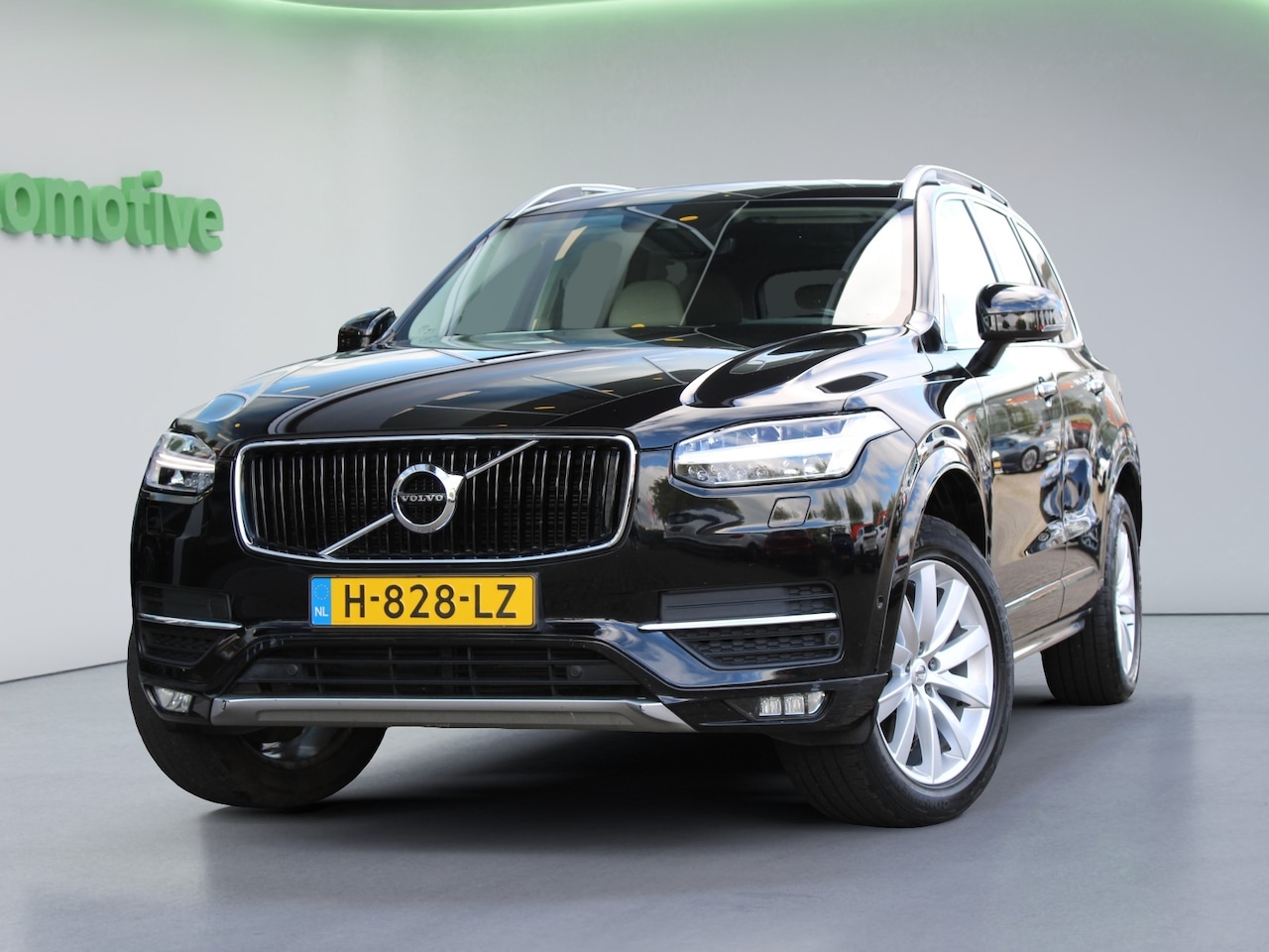 Volvo XC90 - 2.0 D4 Momentum | 7 PERS. | ACC | DODEHOEK | STOELVERWARMING | KEYLESS | - AutoWereld.nl