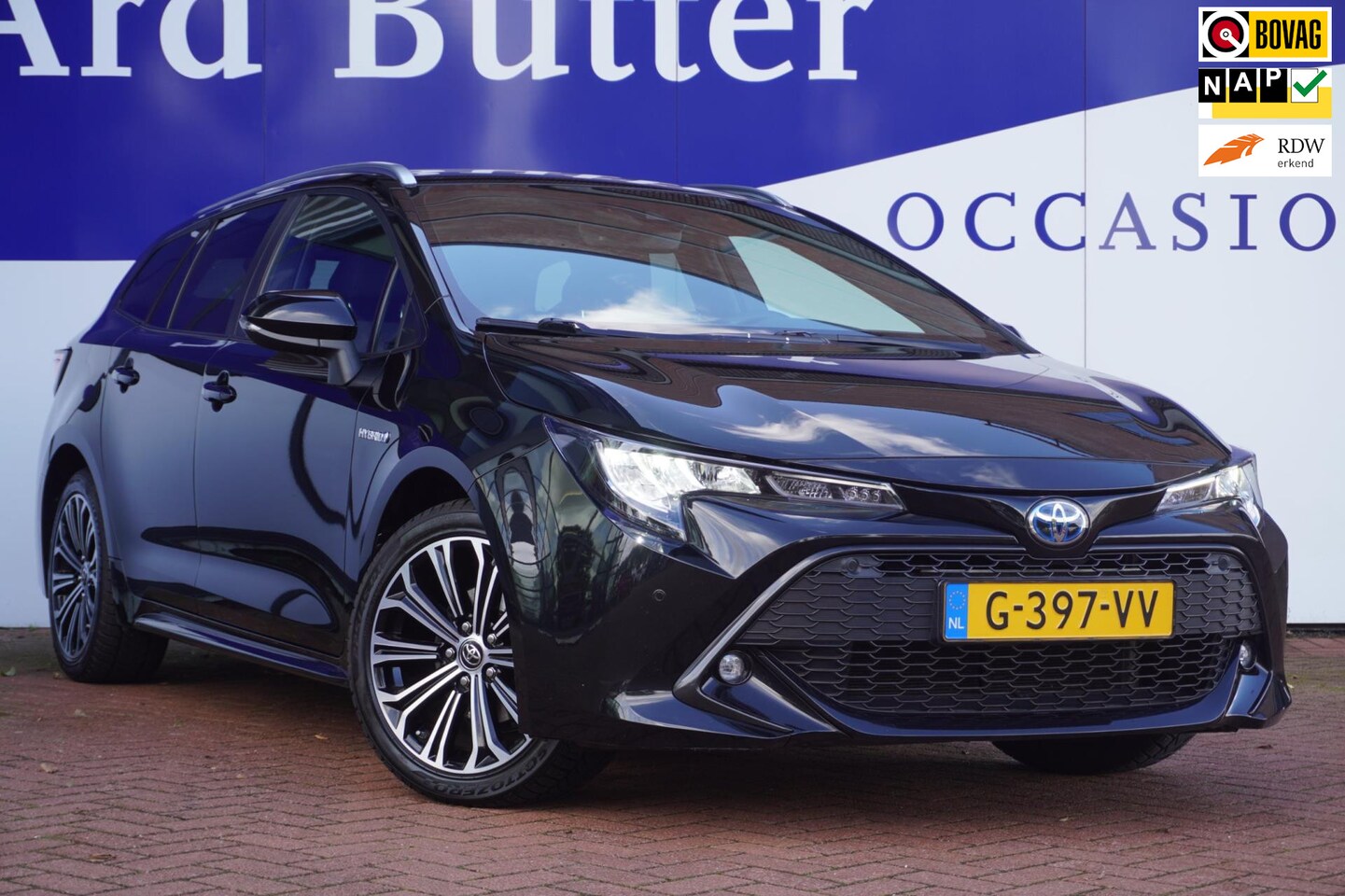 Toyota Corolla Touring Sports - 1.8 Hybrid Dynamic / Navigatie / LED / Keyless / Camera / 17"Lmv / = SUPER !! - AutoWereld.nl