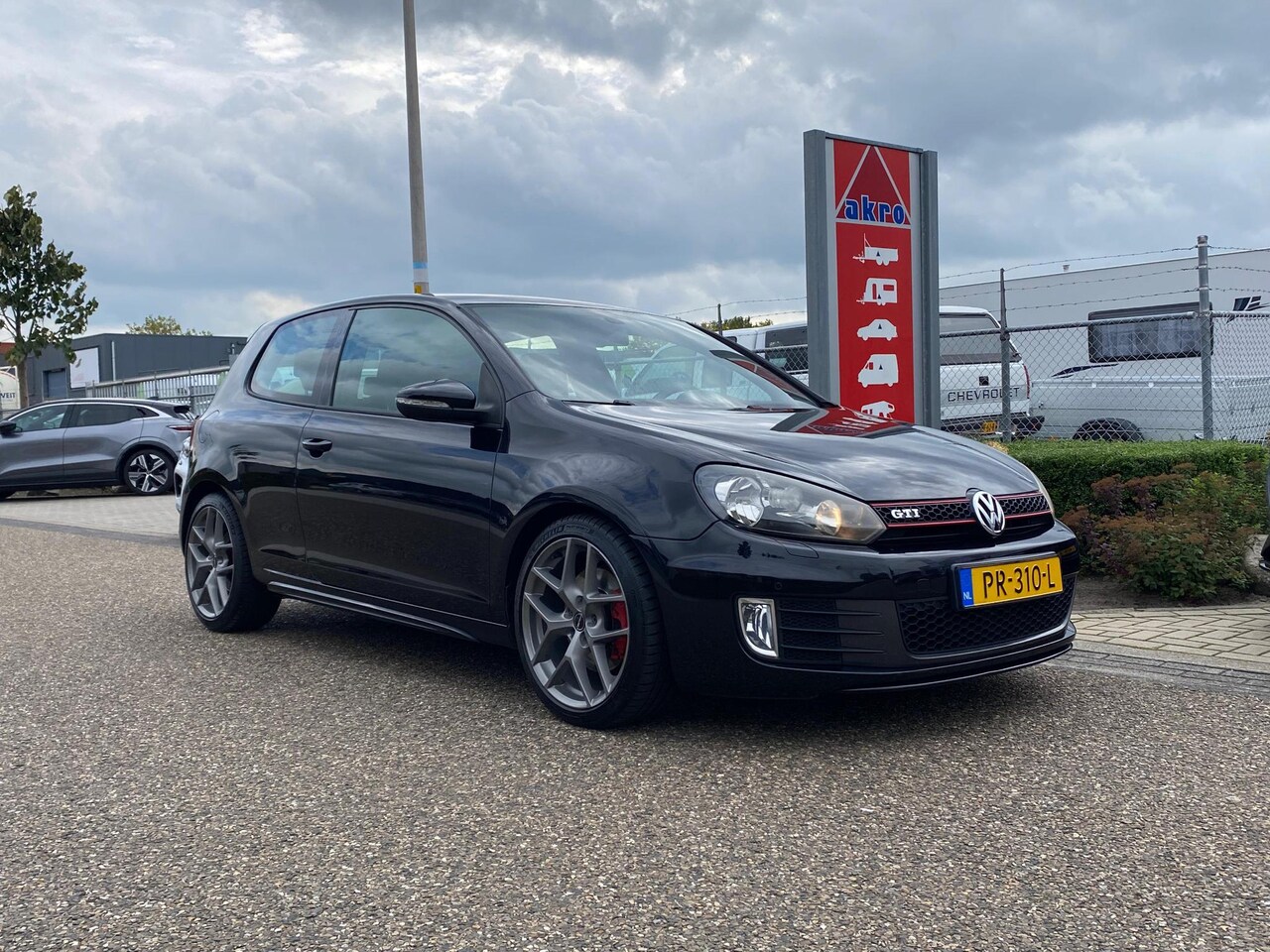 Volkswagen Golf - 2.0 GTI | Cruise Control | PDC | 18" LM Velgen | Nieuwe APK | Winterwielen 17" - AutoWereld.nl