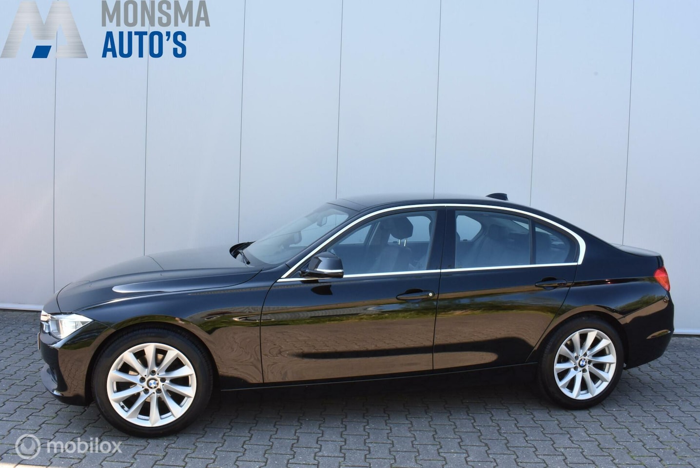 BMW 3-serie - 320i Business 320i Business - AutoWereld.nl