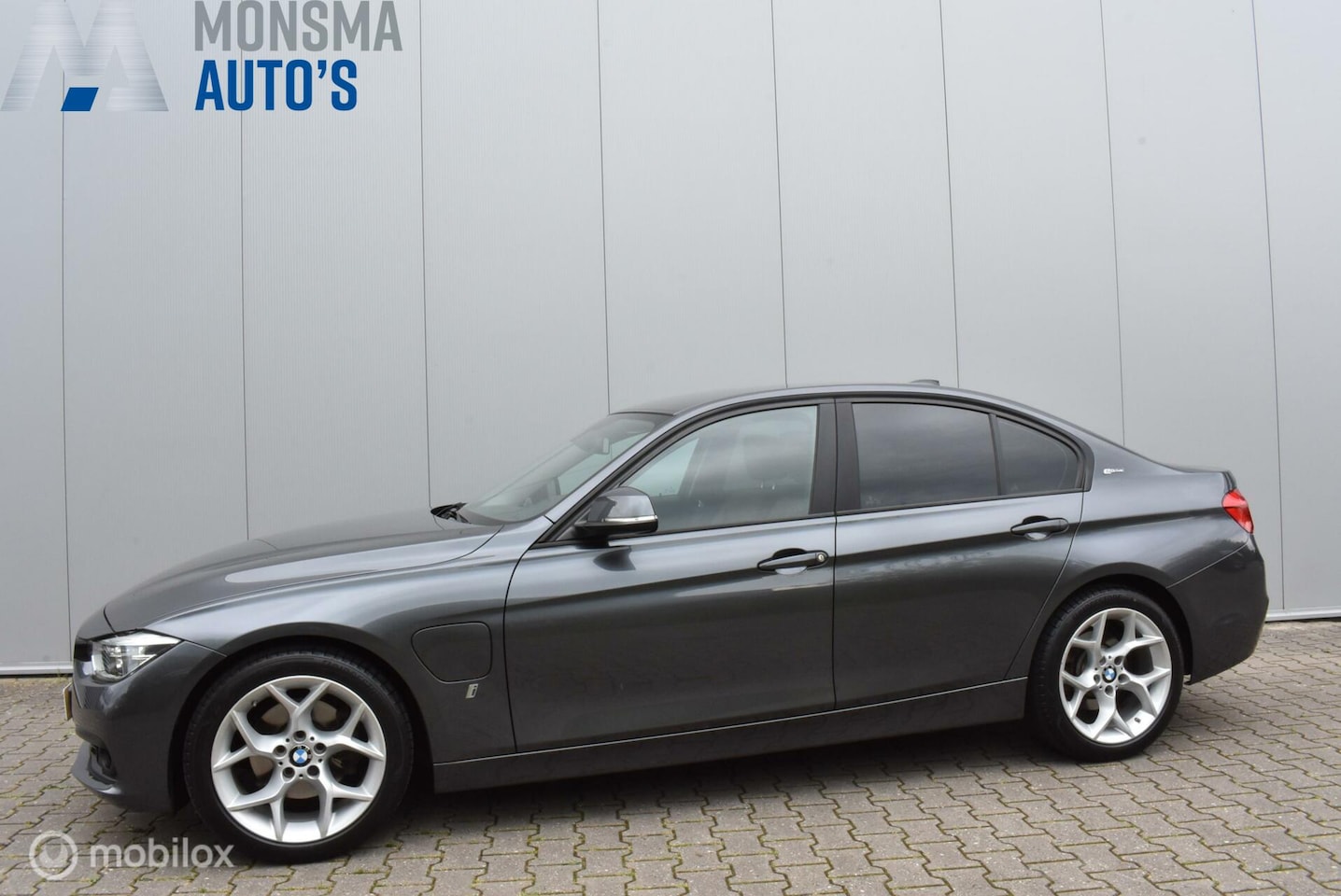 BMW 3-serie - 330e Edition Luxury Line Purity High Executive - AutoWereld.nl