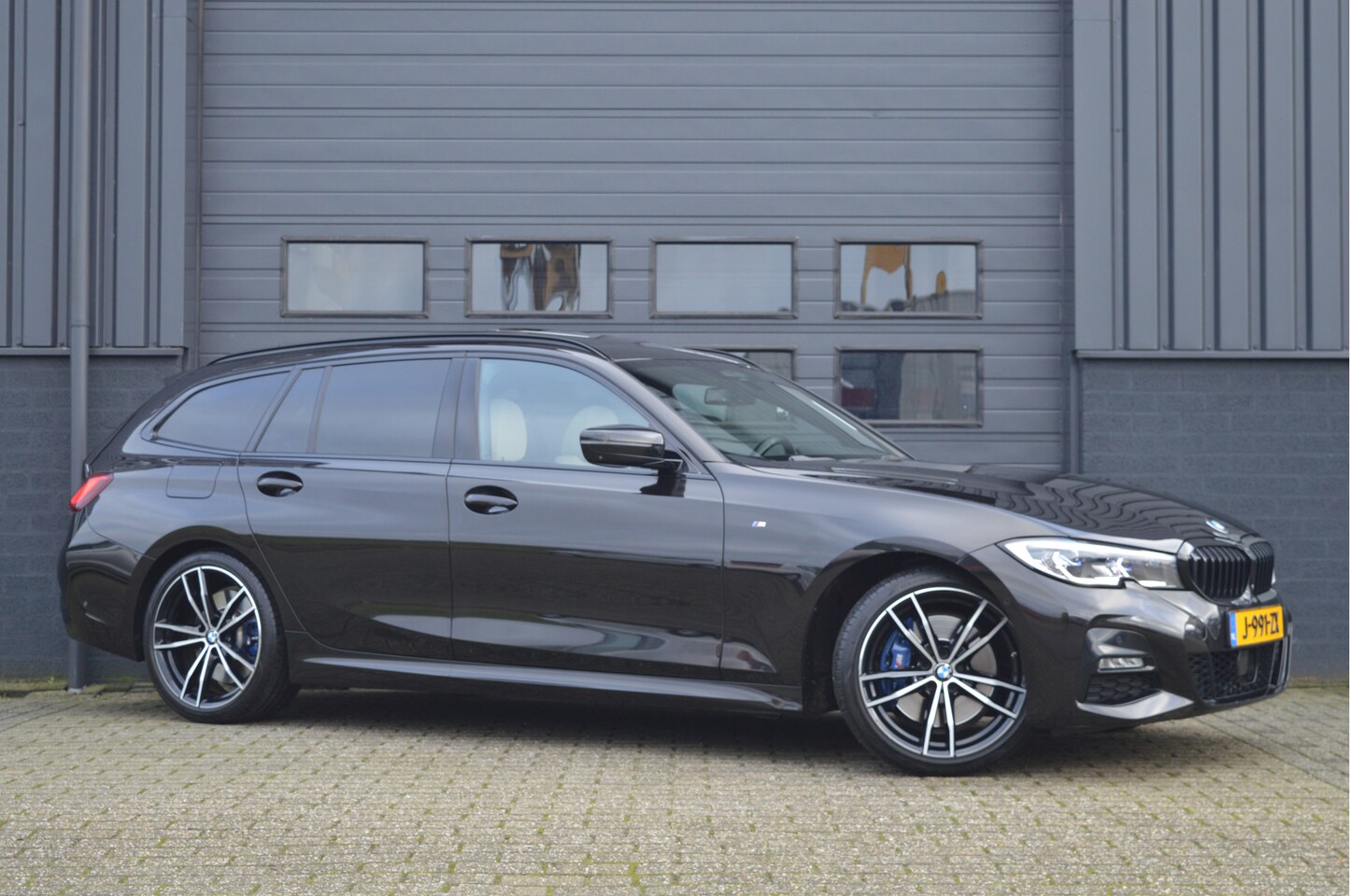 BMW 3-serie Touring - 330i High Executive | M-PAKKET | PANO | ACC | HUD | LASER | 360 CAM | - AutoWereld.nl