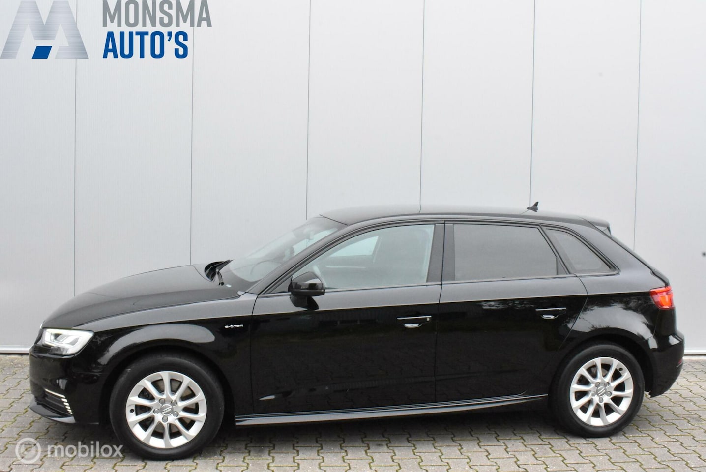 Audi A3 Sportback - 1.4 e-tron 2016 Zwart LED Cruise Clima Navi Lane Assist PDC Nette auto! - AutoWereld.nl