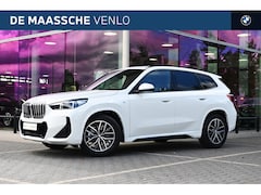 BMW X1 - sDrive20i High Executive M Sport Automaat / Trekhaak / Sportstoelen / Stoelverwarming / Ad