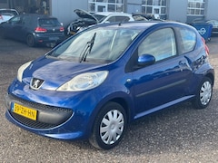 Peugeot 107 - 1.0-12V XS Airco