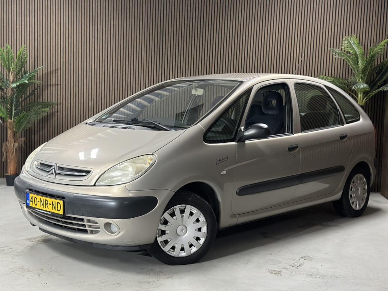 Citroën Xsara Picasso - 2.0i-16V Différence 2 2.0i-16V Différence2 - AutoWereld.nl